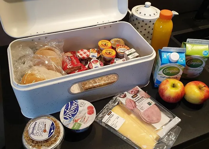 Coopz Bed & Breakfast 3*